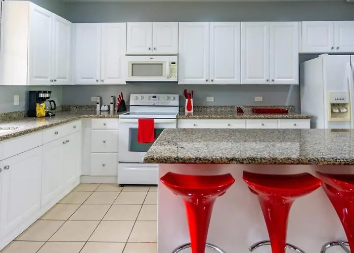 Сasa de vacaciones 3rd-floor Space With Modern Décor Recently Renovated Viewing Over Pool In Coco